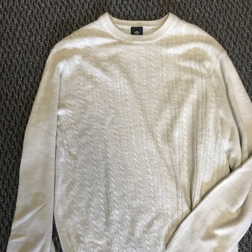 Dockers sweater
